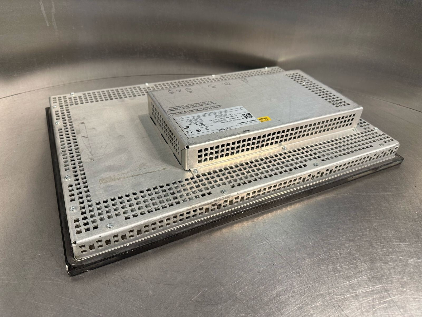  Siemens Simatic IFP1900 ETH 6AV7863-3MA20-0AA0 (8.6.8)