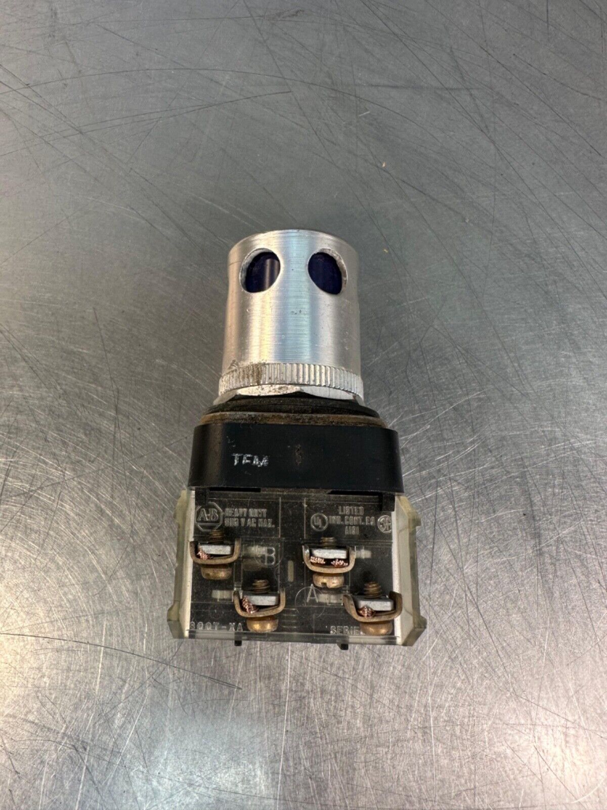 Allen Bradley 800T-PA16 Ser.N Blue Push Button 120V - 50/60 hz (4c-40)