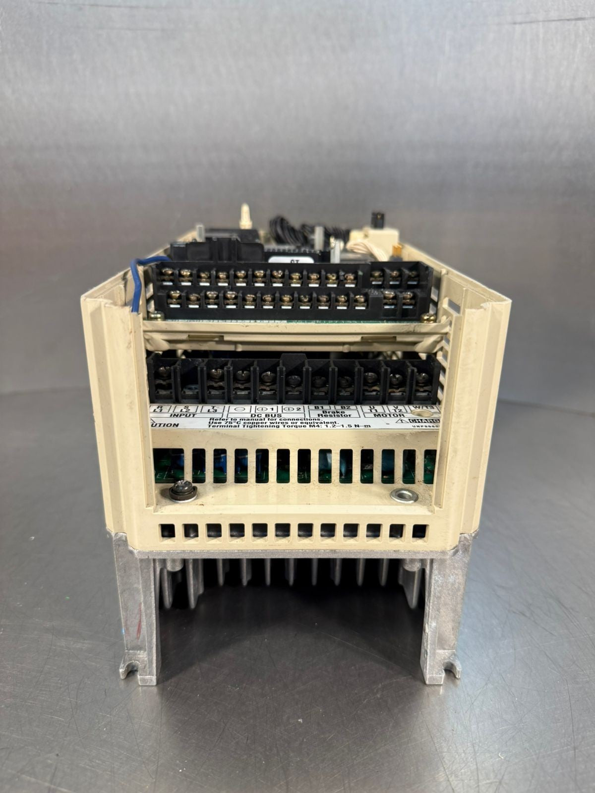 Magnetek Staca-B004-T1EA1 3Phase 3Phase Inp 380-460V / Out 0-460V  (3.2.2)