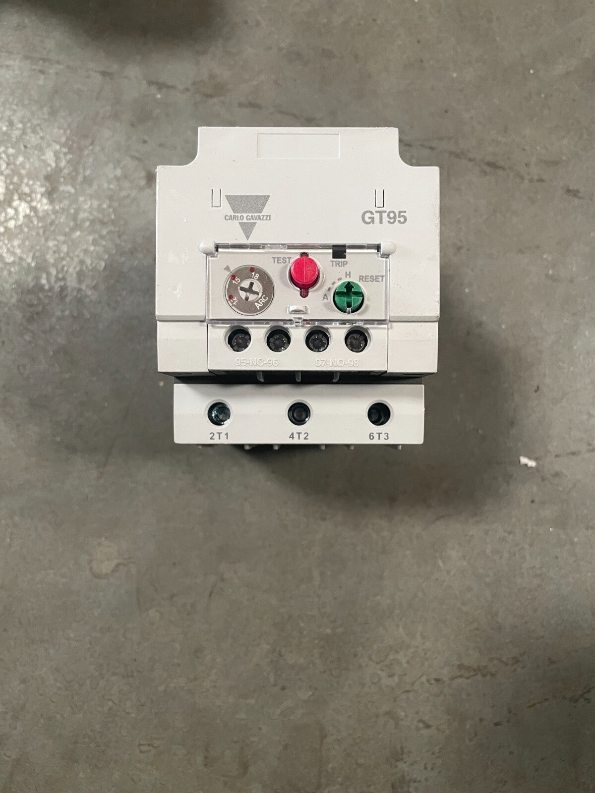 CARLO GAVAZZI GT95 TOR SCREW  95A 54-75A VDC @1E