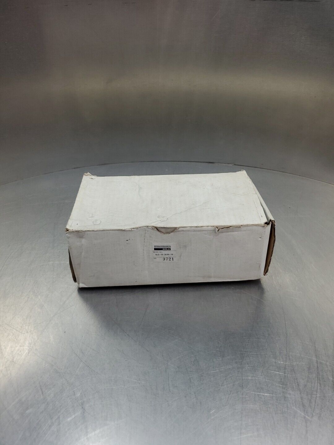 SOLA SLD-15-3030-15 REGULATED Power Supply.                                4B-39