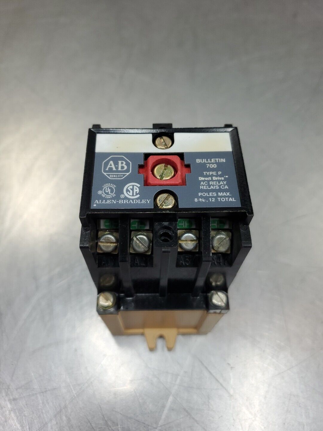 ALLEN BRADLEY 700-P400A1/B AC RELAY.                                       4D-31