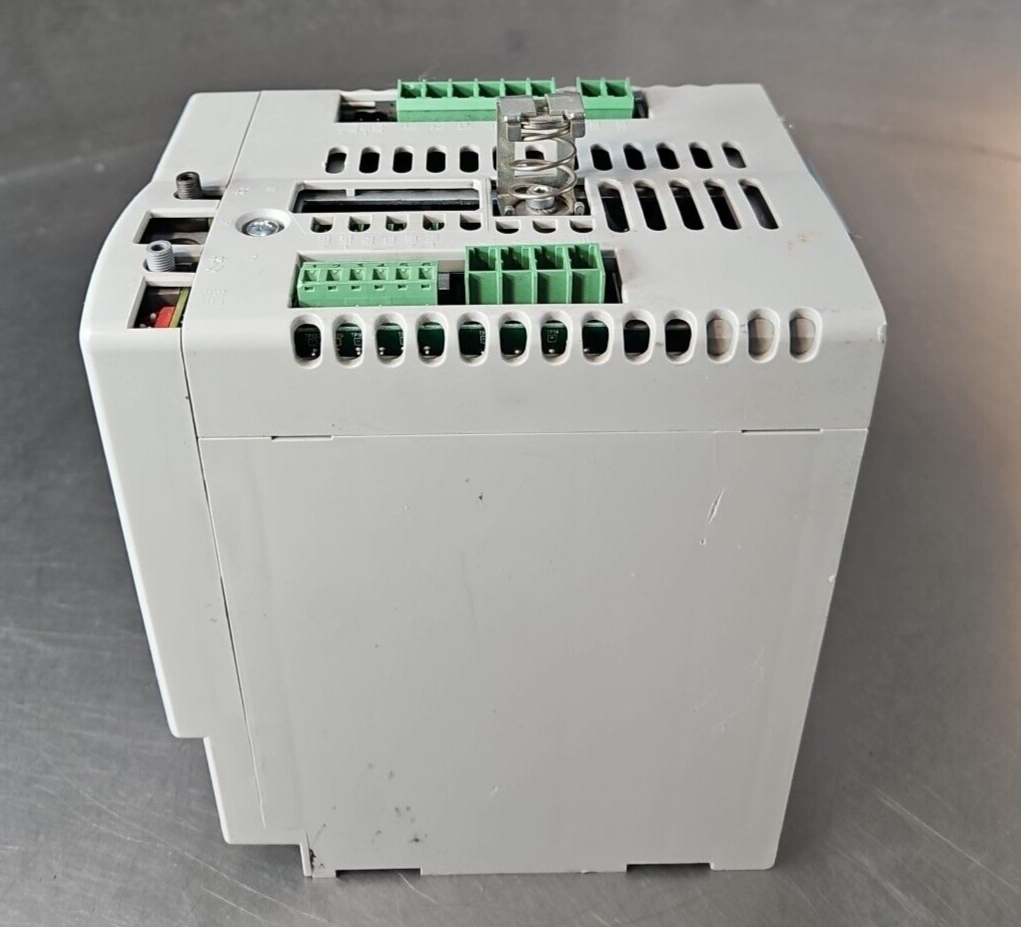 Allen Bradley 2094-AC09-M02-S Ser A Kinetix 6000 200/230V               (BIN134)