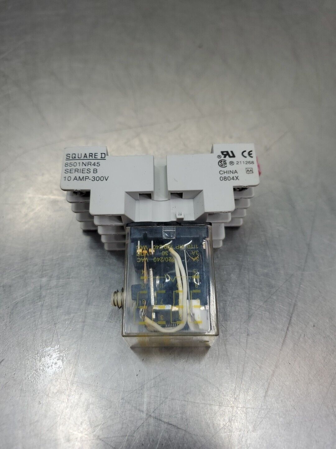 SQUARE D RSD4M1P14V53 Ser C Relay w/8501NR45 Base.                         4E-35