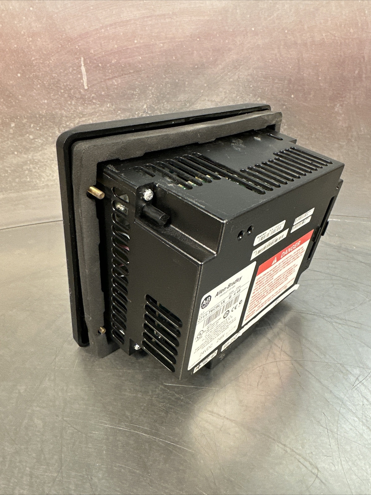 Allen-Bradley Painelview 600 2711-T6C8L1X /B FW 4.48 (BIN-1.4.2)