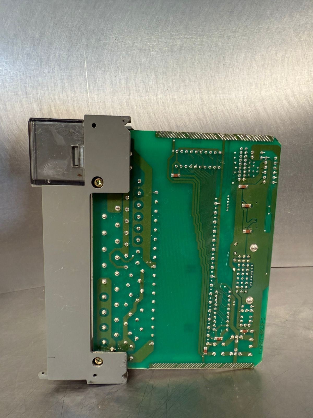 Allen-Bradley 1746-OA16 /C Slc 500 Output Mod 85-265VAC 50/60Hz  (6.4.5)