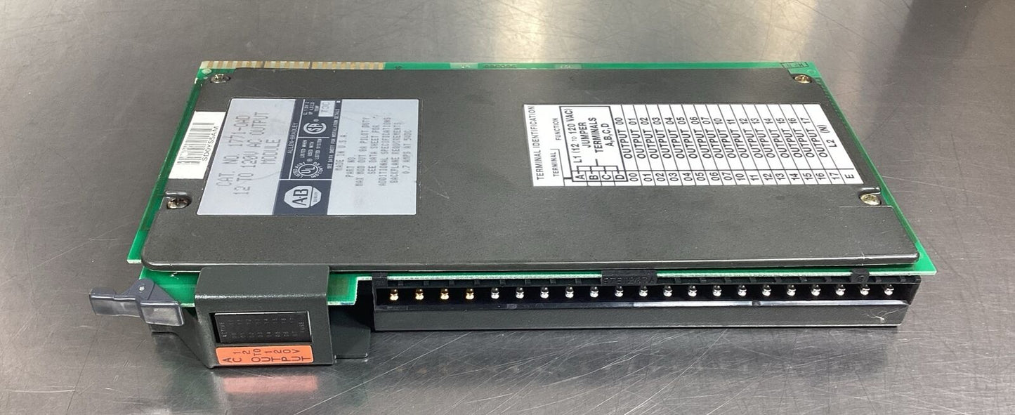 Allen-Bradley  1771-OAD  10-120V AC Output Module        3C-34