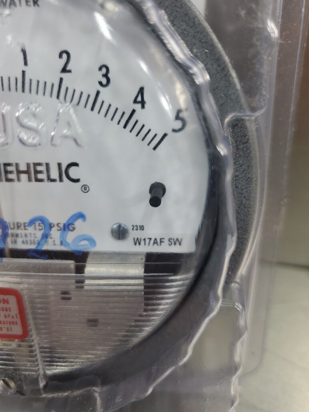 Dwyer Magnehelic W17AF SW Pressure Gauge.                                  6B-11