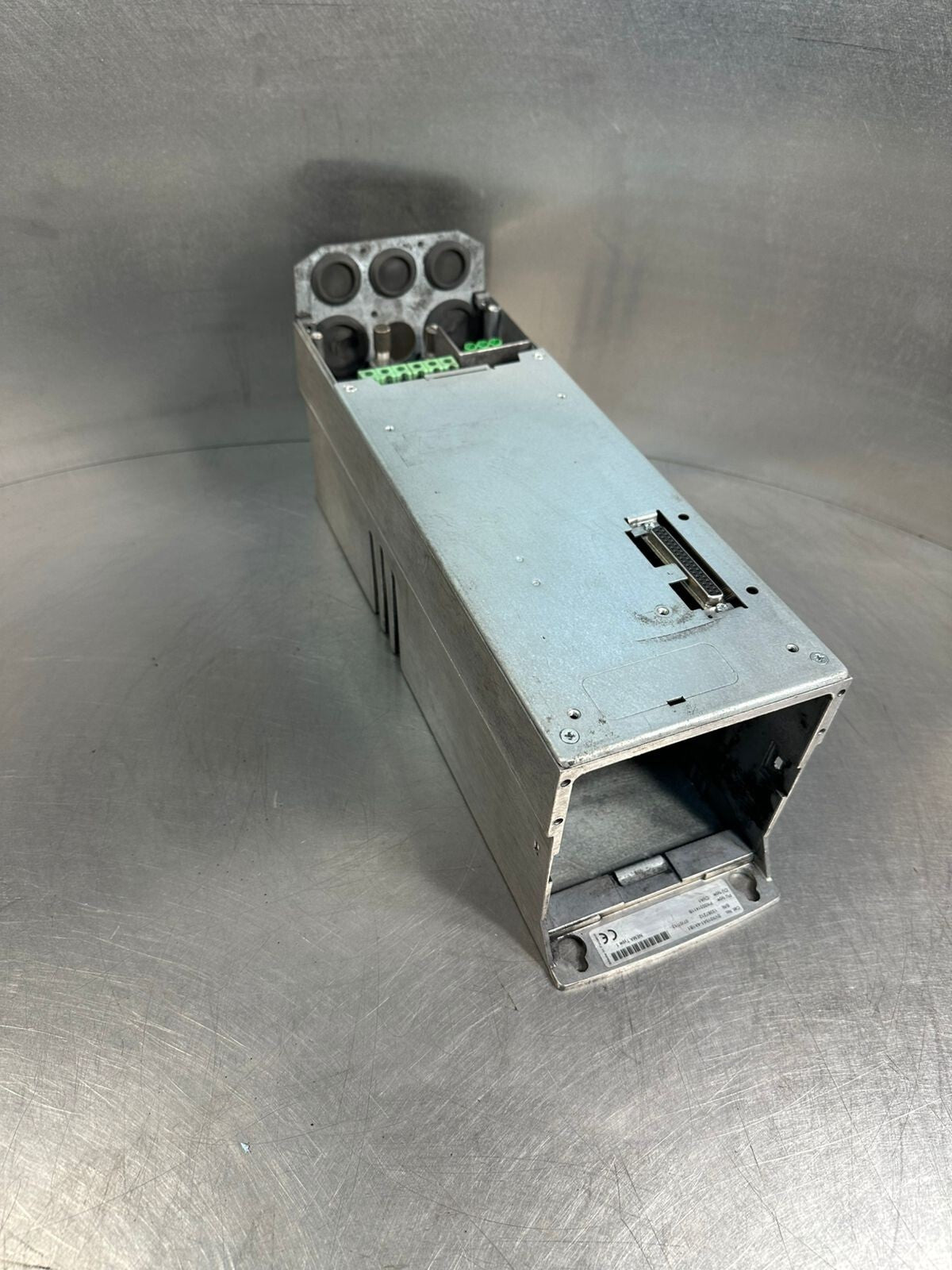 Eaton SVX015A2-4A1B1 , SVX9000 Nema Type 12    (8.5.1)