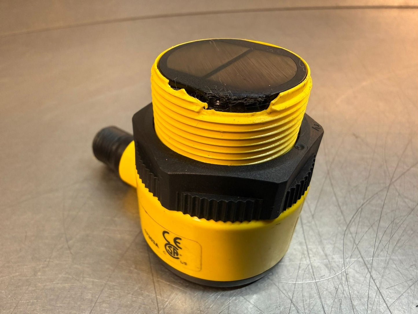 Banner T30AW3FF600Q1 20-250VAC 50/60Hz 300mA Sensor                (4.3.3)