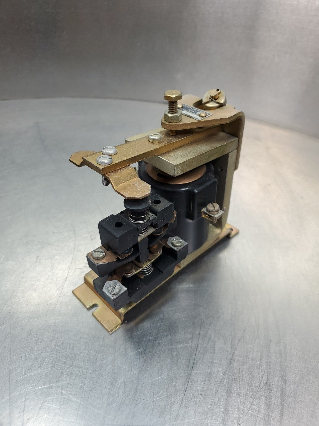 47762025