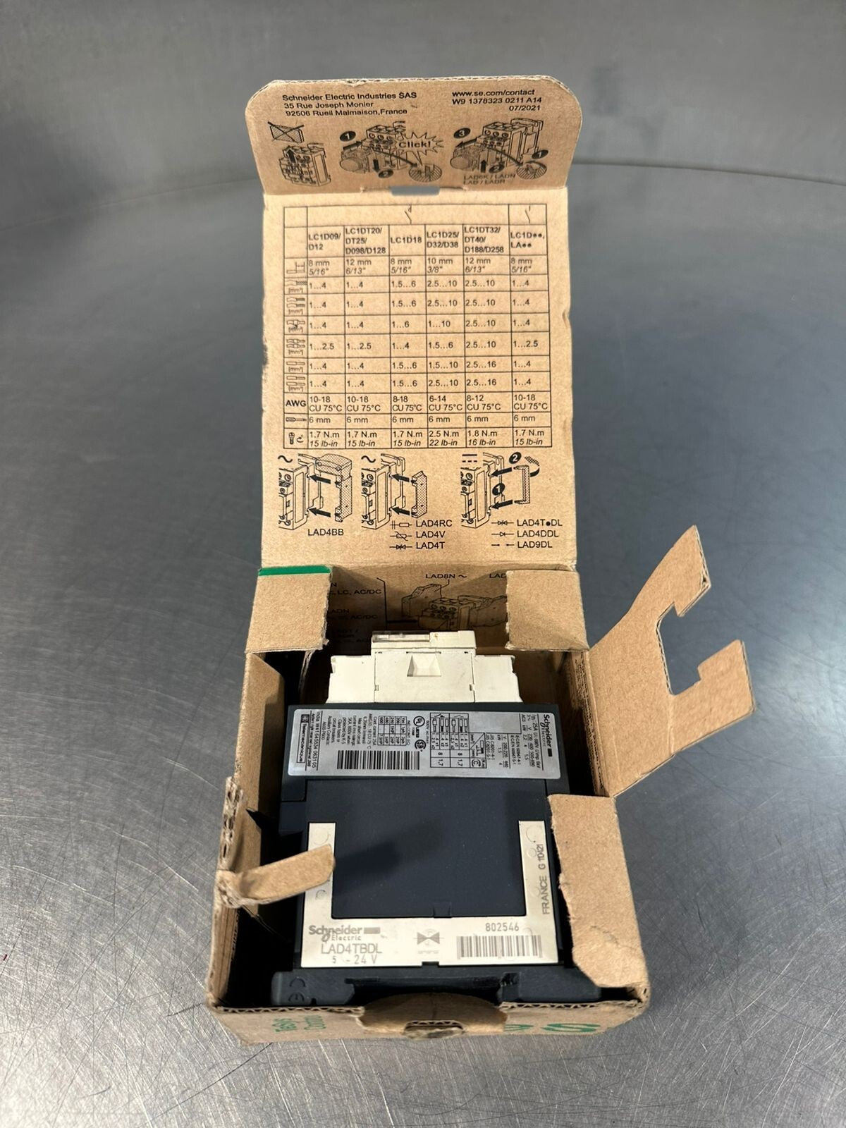 Schneider LC1D09BL 24VDC Contactor 3poles 09A 4KW/400V 5HP/480V (1.1.1)