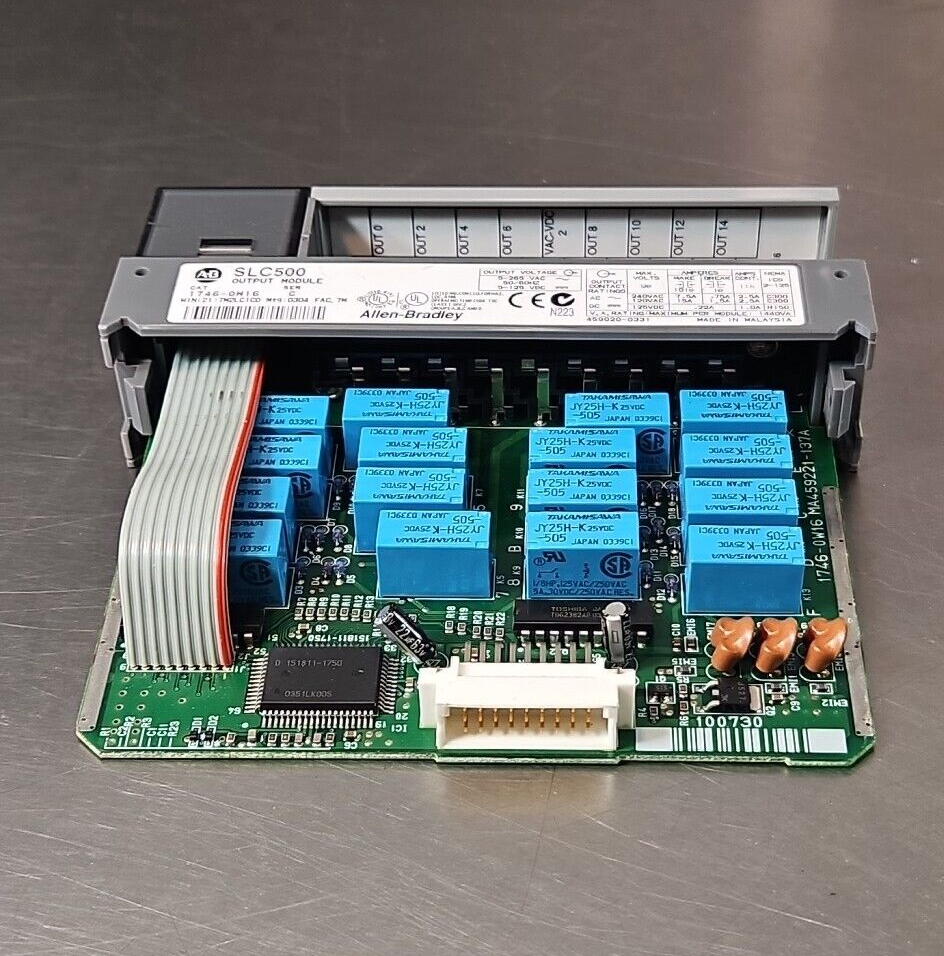 Allen-Bradley 1746-OW16 SLC 500 Digital Contact Output Module (BIN2.3.3)