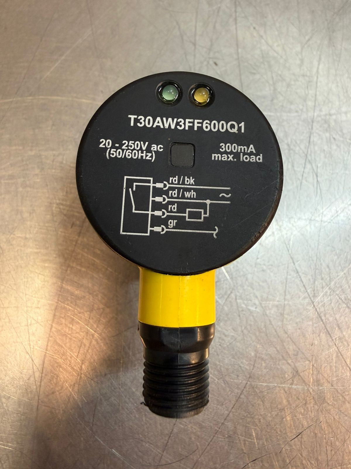 Banner T30AW3FF600Q1 20-250VAC 50/60Hz 300mA Sensor                (4.3.3)