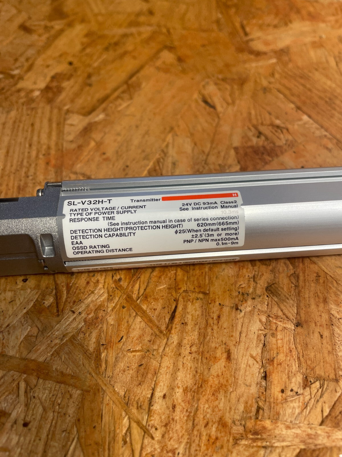 Keyence SL-V32H-T Silver 24VDC 93mA 0.98" Infrared LED Light Curtain Transmitter