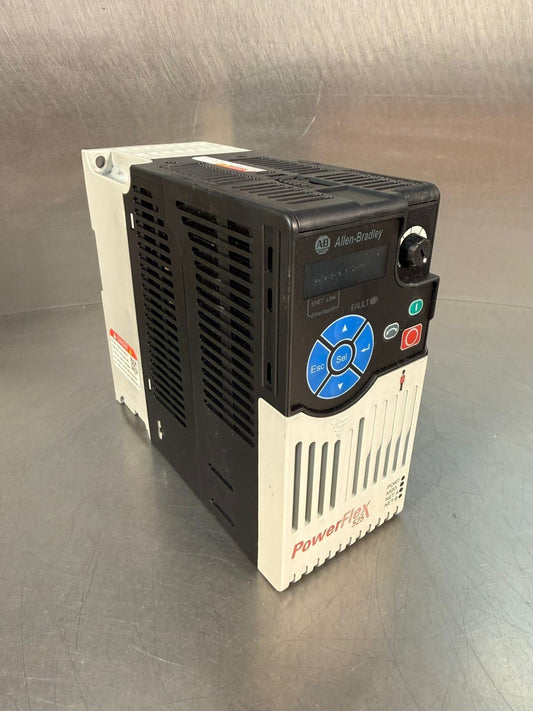 Allen-Bradley 25B-D6P0N104 /A FW 7.001 PowerFlex 525 2.2KW 3HP     (9.3.5)