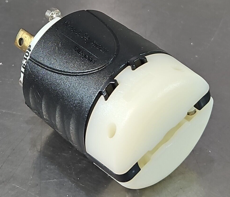 Pass & Seymour L630-P Yellow Turn Lock Twist Locking Plug 30A 250V        loc4C2