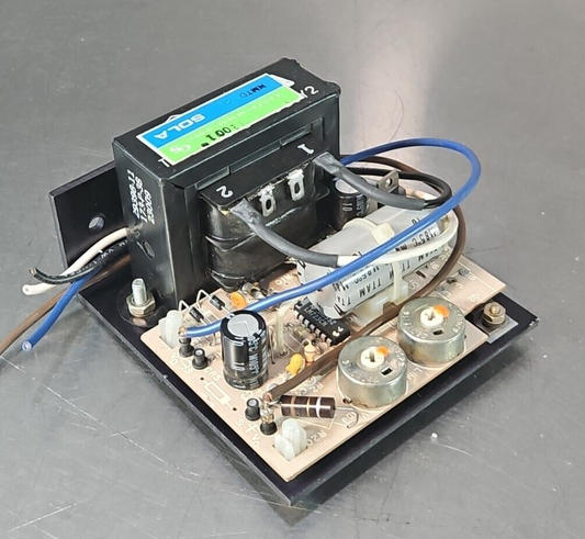 Sola Electric 81-24-180-01 24 VDC Power Supply 0.8 Amp 115Vac Input       loc4B9