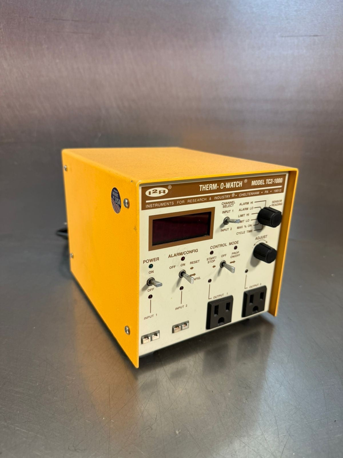I2r Therm-O-Watch TC2-1000 Temperature Controller Inp. 115V/60Hz   (6.2.1)
