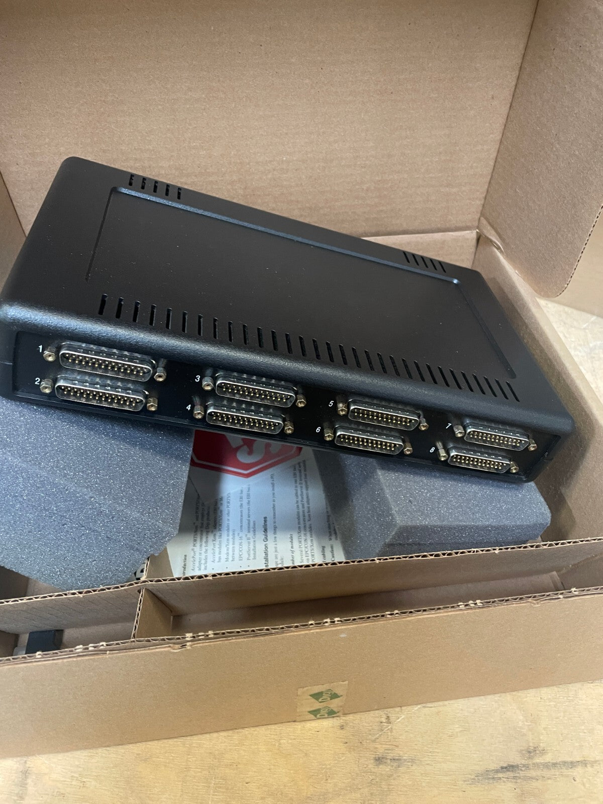 Digi 76000120 Ports/8em DB25 8 Port Parallel Serial Adapter Hub w/Cables @2.4.4