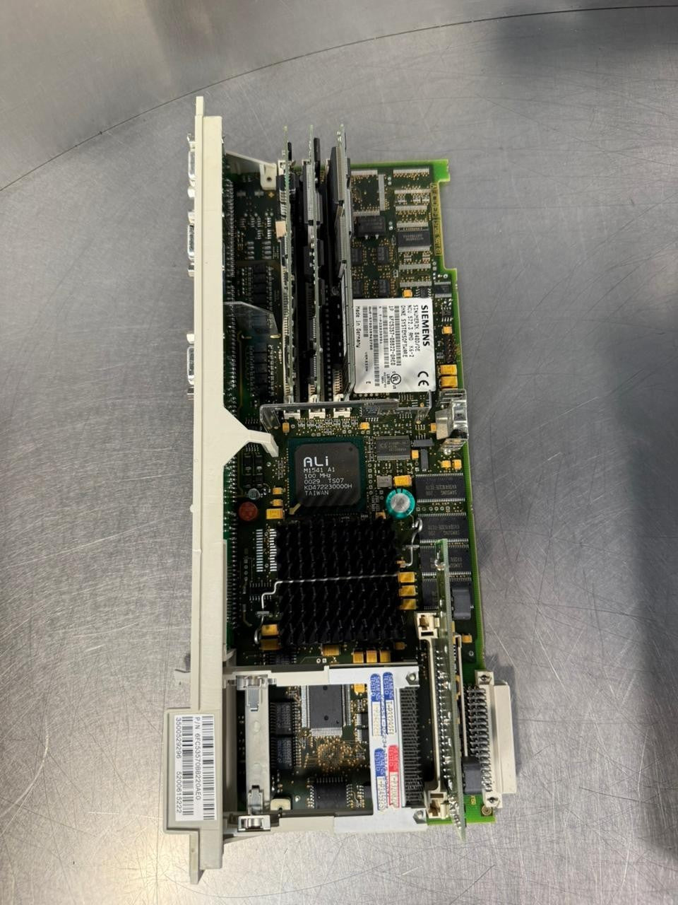 Siemens 6FC5357-0BB22-0AE0 Sinumerik 840D/DE Ver. E                (2.2.4)