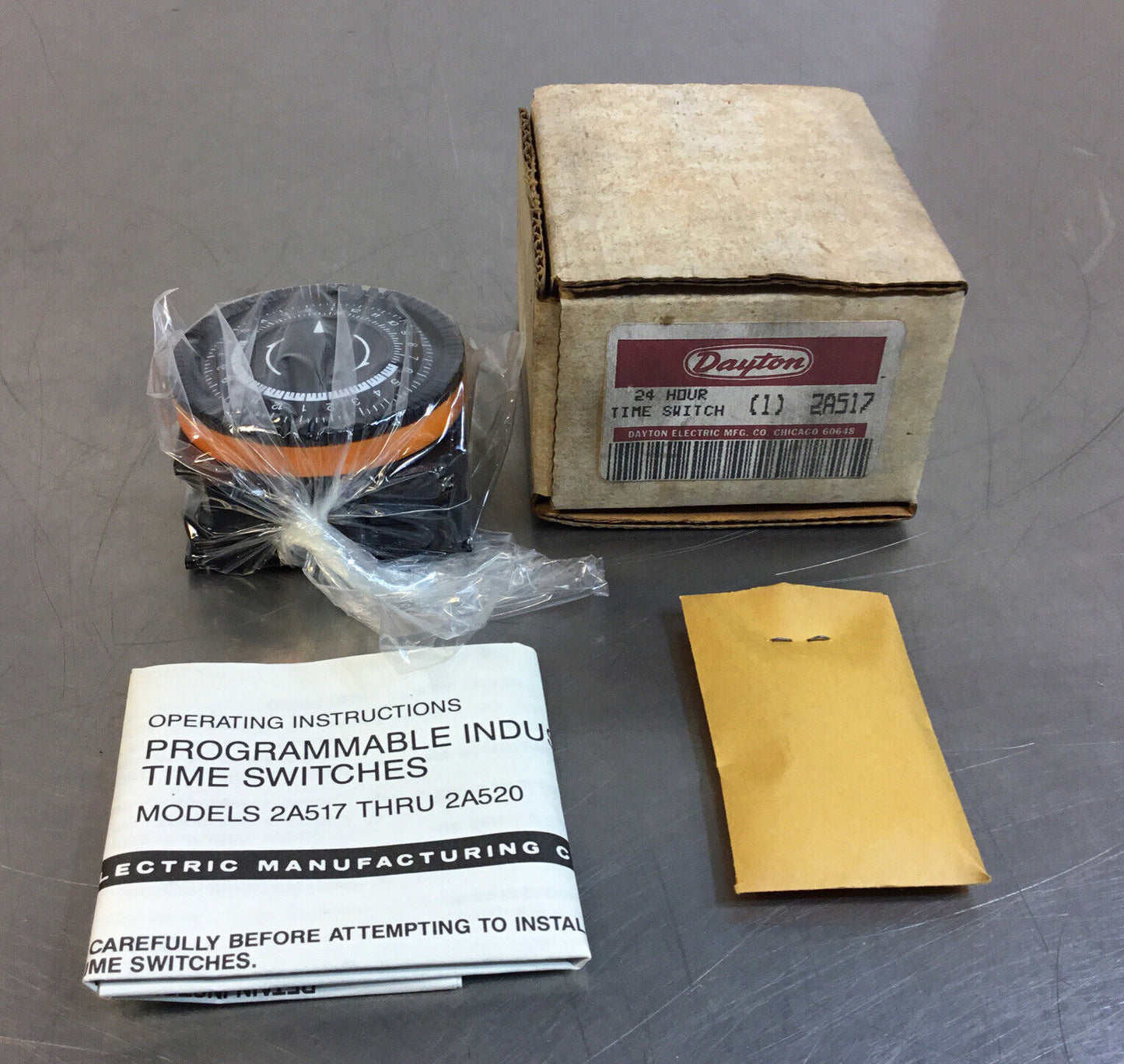 Dayton  2A517  Time Switch 24 Hour HDVR 120V                                5D-1