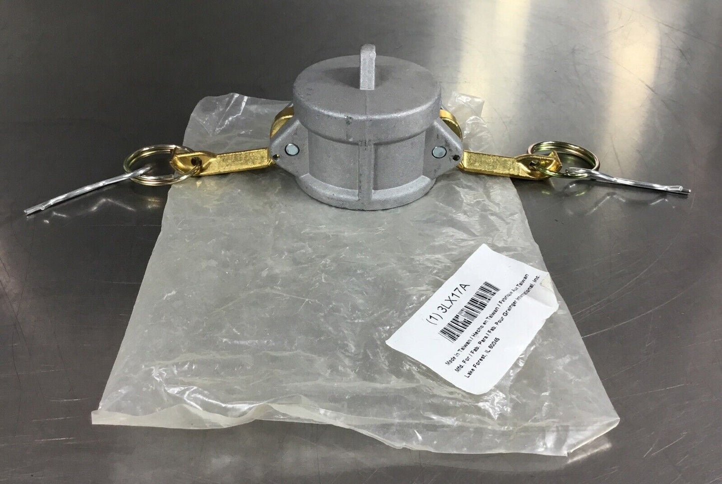 Grainger  3LX17A  Dust Cap       6B-12