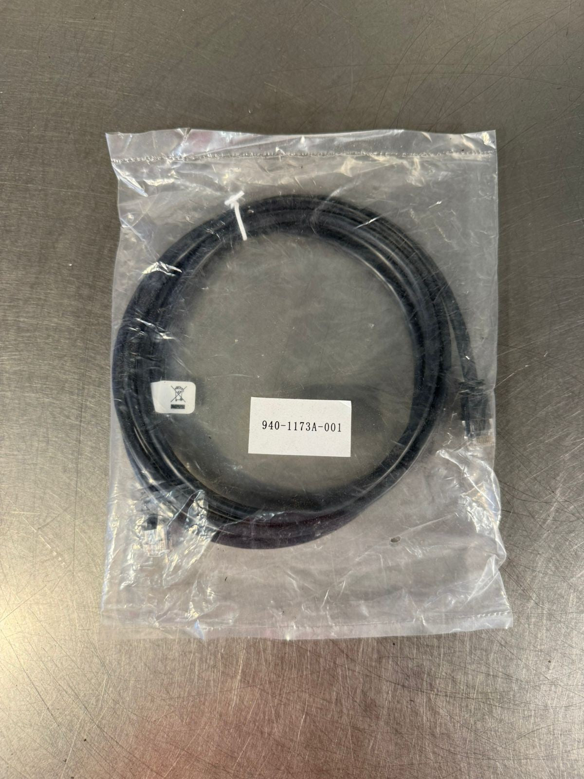Apc 940-1173A-001 Cable / 9401173A001                              (3.1.1)
