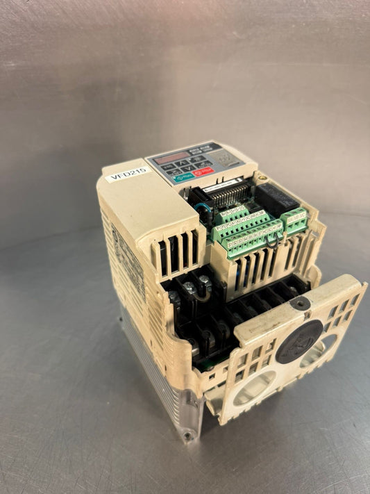 Yaskawa CIMR-VU4A0009FAA Rev. C VFD215                             (4.6.2)