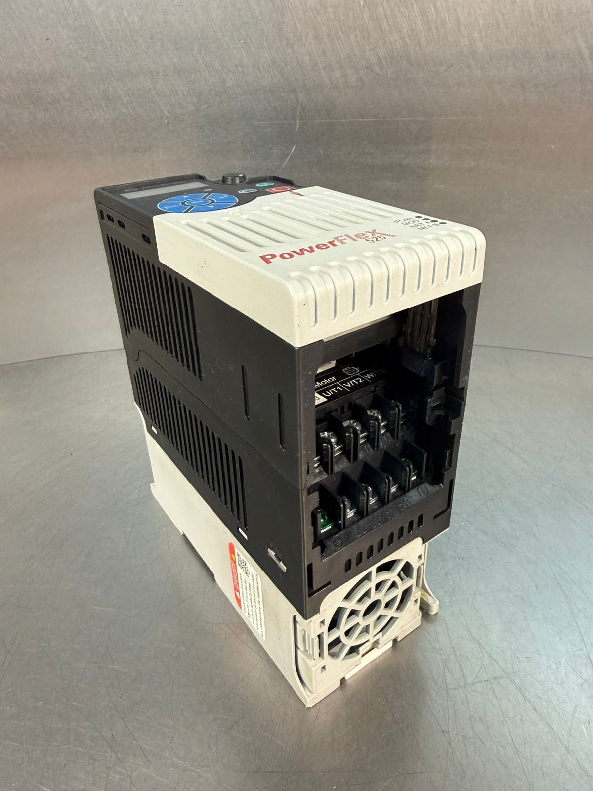 Allen-Bradley 25B-D6P0N104 /A FW 7.001 PowerFlex 525 2.2KW 3HP     (9.3.5)