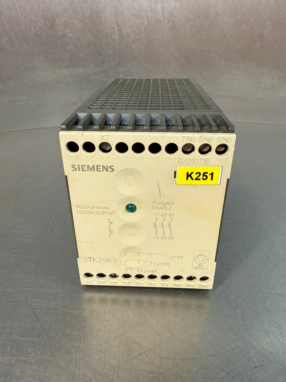 Siemens 3TK2983-0BB4 Controller Contractor Relay  (4.1.4)