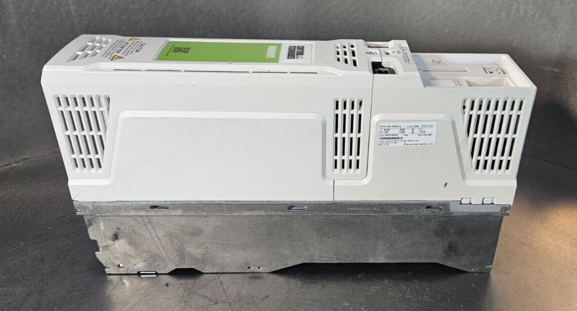 Control Techniques M702-03400045A  1.5/2.2 KW 380-480V                  (BIN553)