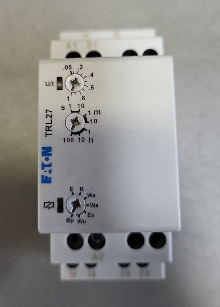 Eaton  TRL 27  Multifuncions   225596 W126N7250.     (BIN 3.5.2)