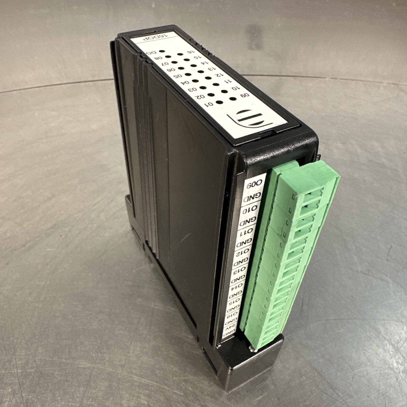 Tecnint HTE MD-DOP16-HAY Modular I/0 System.                   (5.4.5)