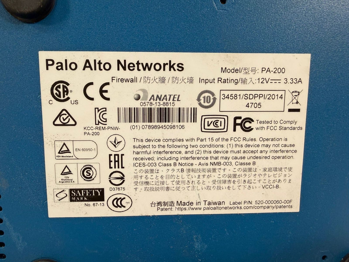 Palo Alto PA-200 Next Gen Firewall 12V-3.33A                       (3.3.5)