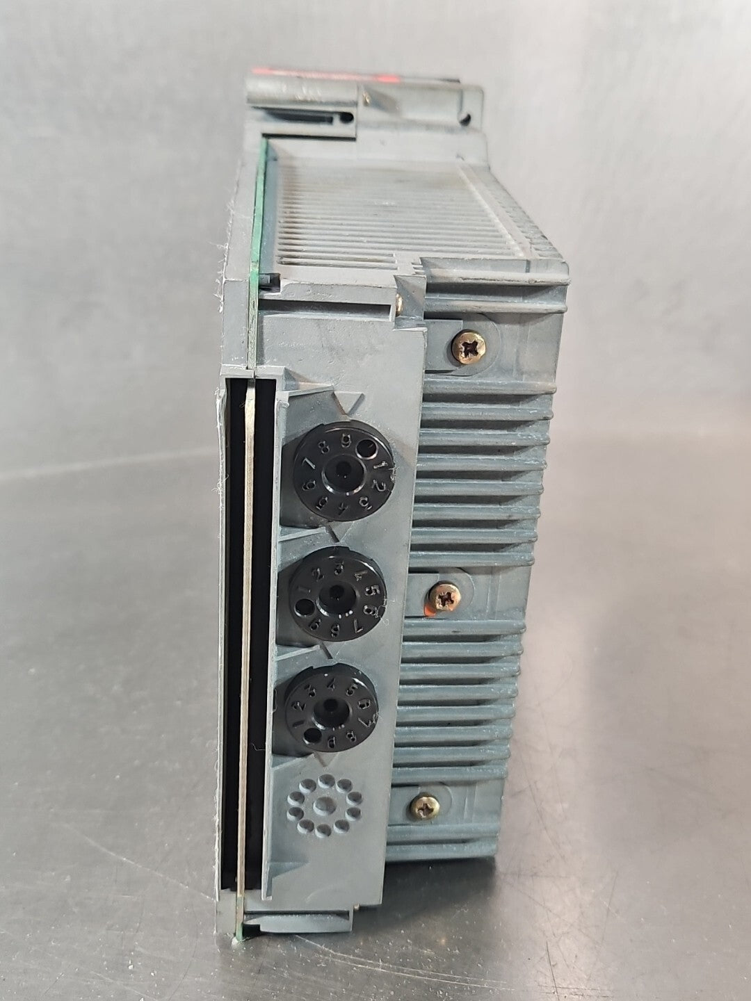 Telemecanique XTSX7 TSXSUP40 AL.40W 110-127/220-240VCA                  (BIN315)