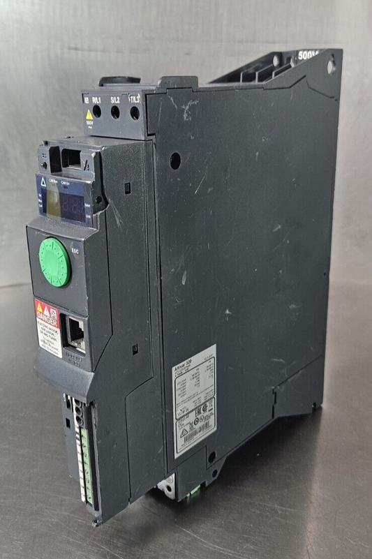 Schneider Altivar 320 ATV320U07N4B Variable Frequency Drive             (BIN643)