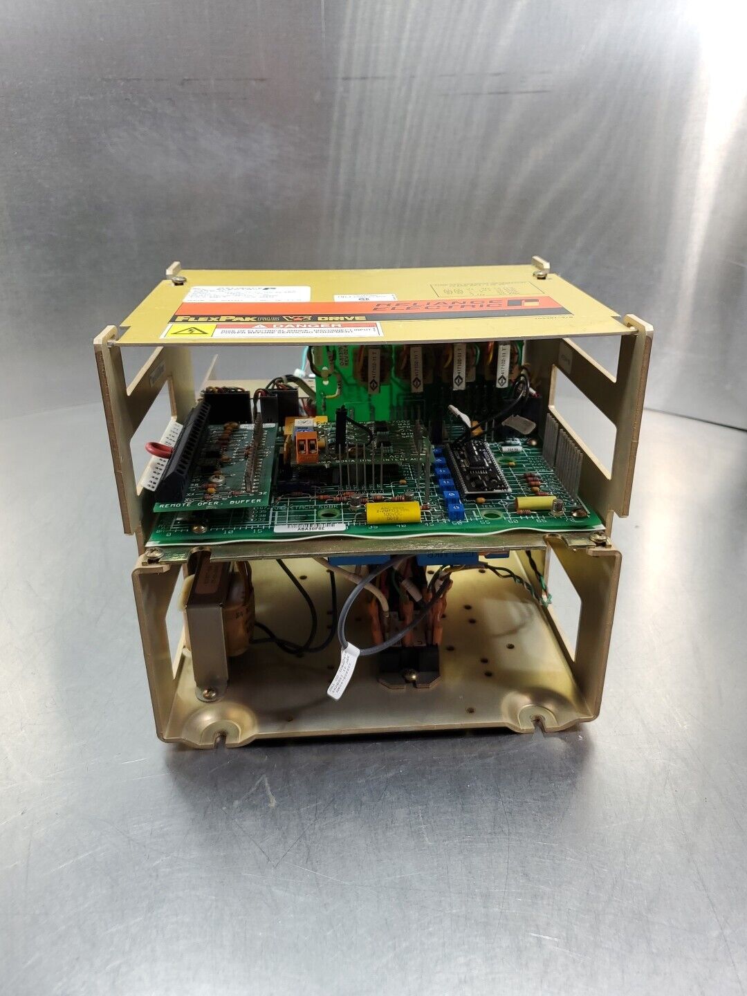 RELIANCE ELECTRIC 14C106 FlexPak PLUS 0.75HP DC Drive.                        4C