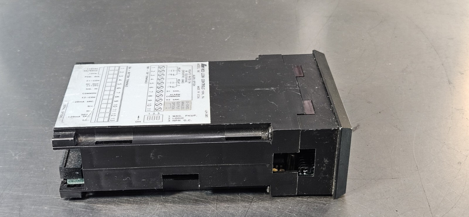 RED LION CONTROLS IMI04109 Digital Panel Meter                          (BIN531)