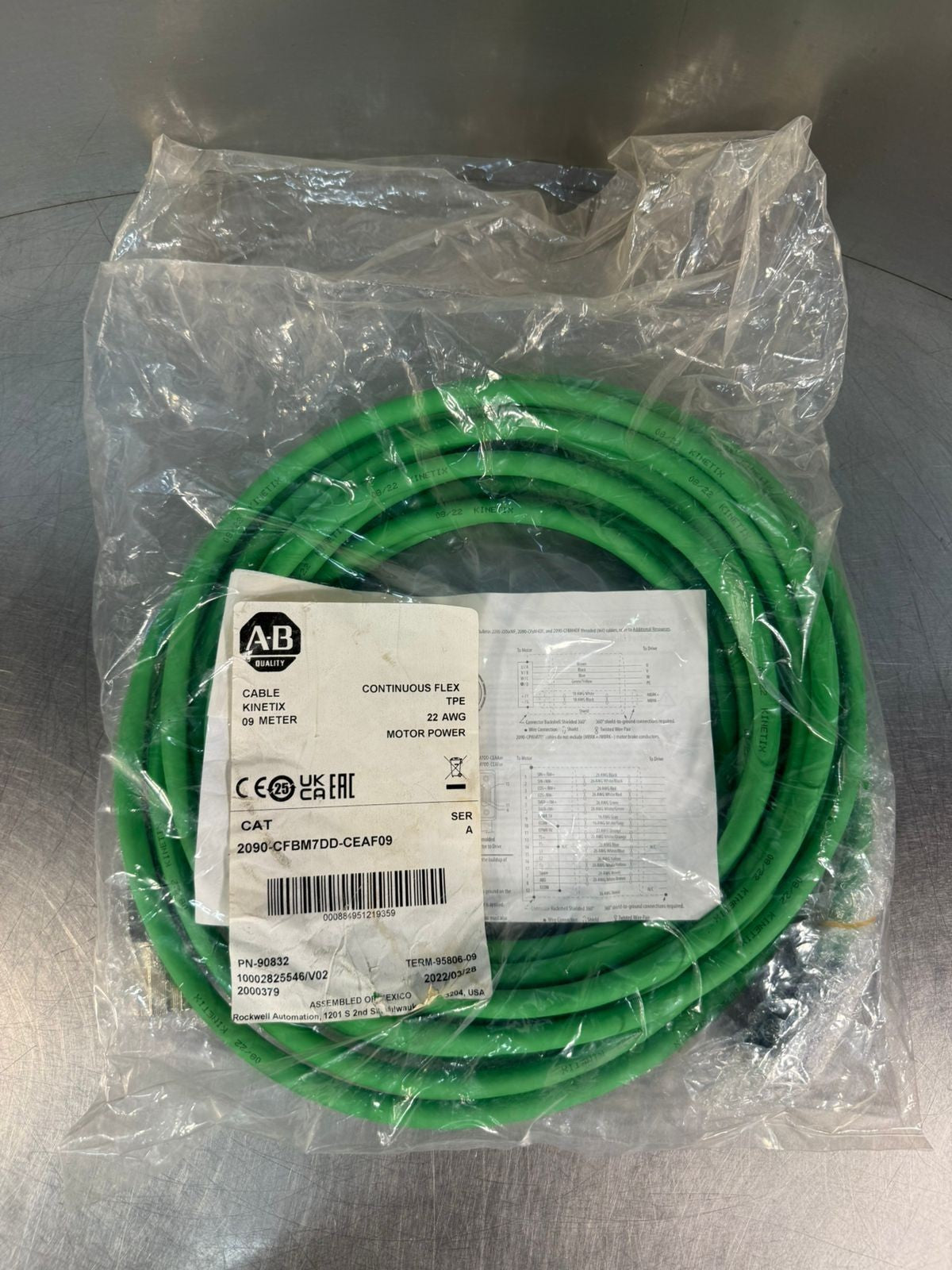 Ab 2090-CFBM7DD-CEAF09 /A Cable Kinetix 9m 22 Awg                  (4.6.1)