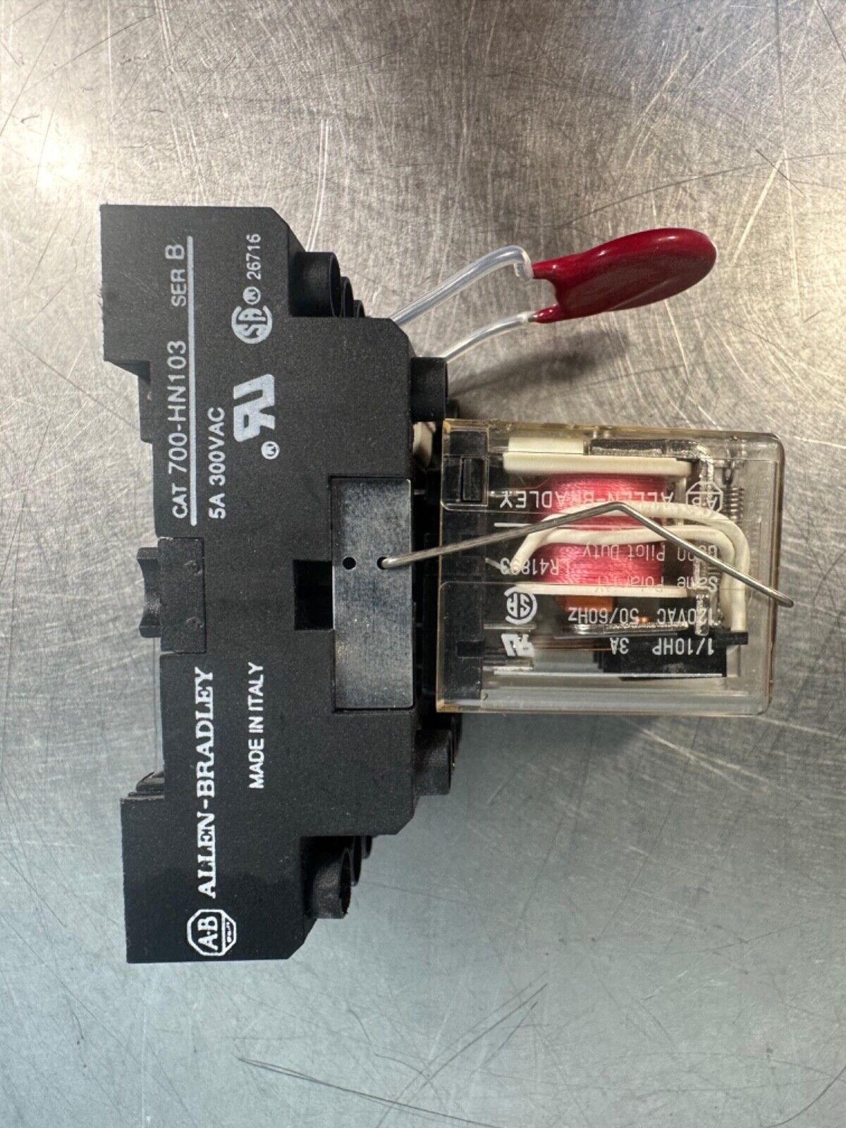 Allen Bradley 700-HC14A1 Ser.A/ 700-HN103 Ser.B Relay W/Base  (4D-25)