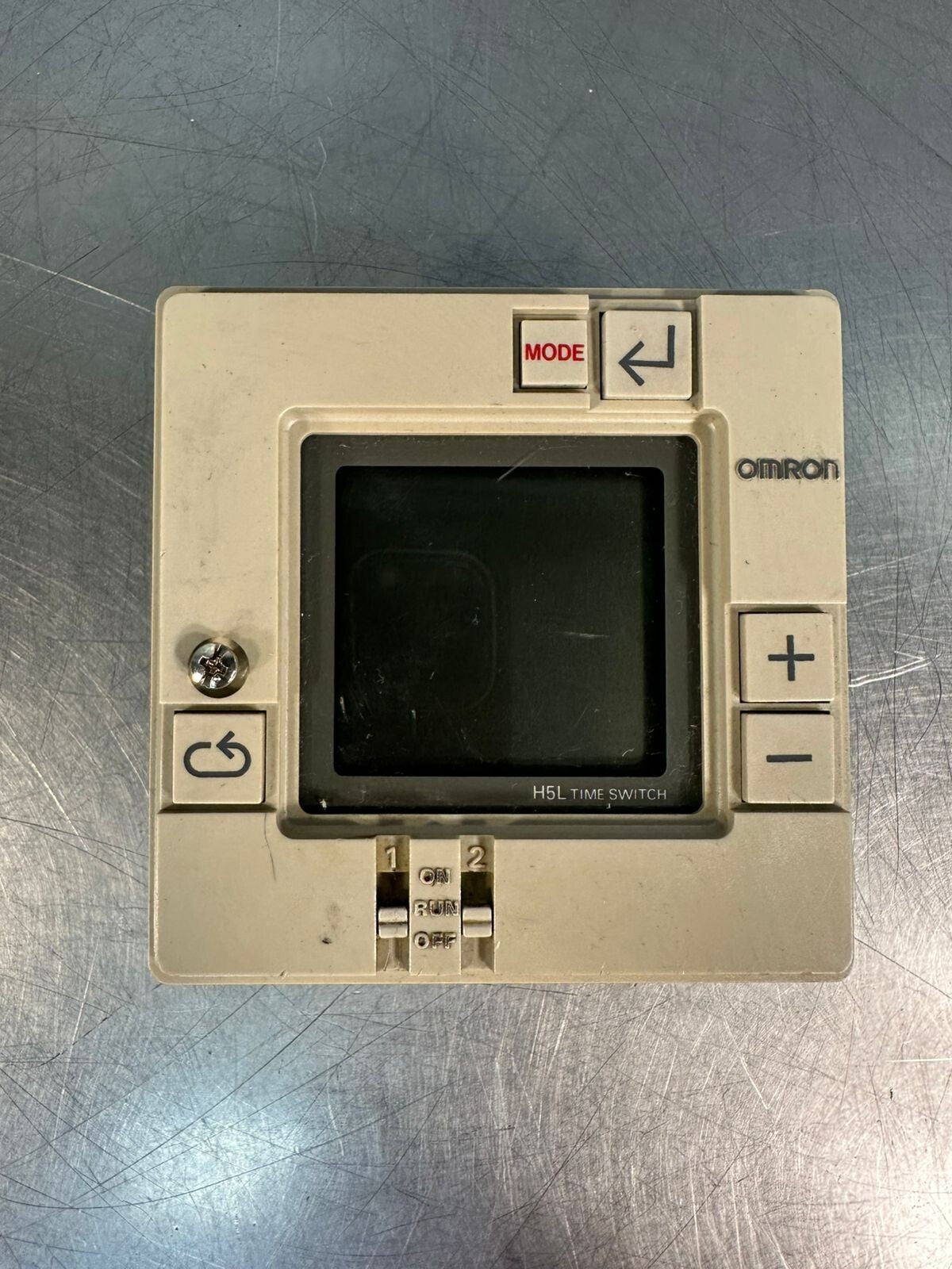 Omron H5L-A   12A-250Vac             (2.3.1)