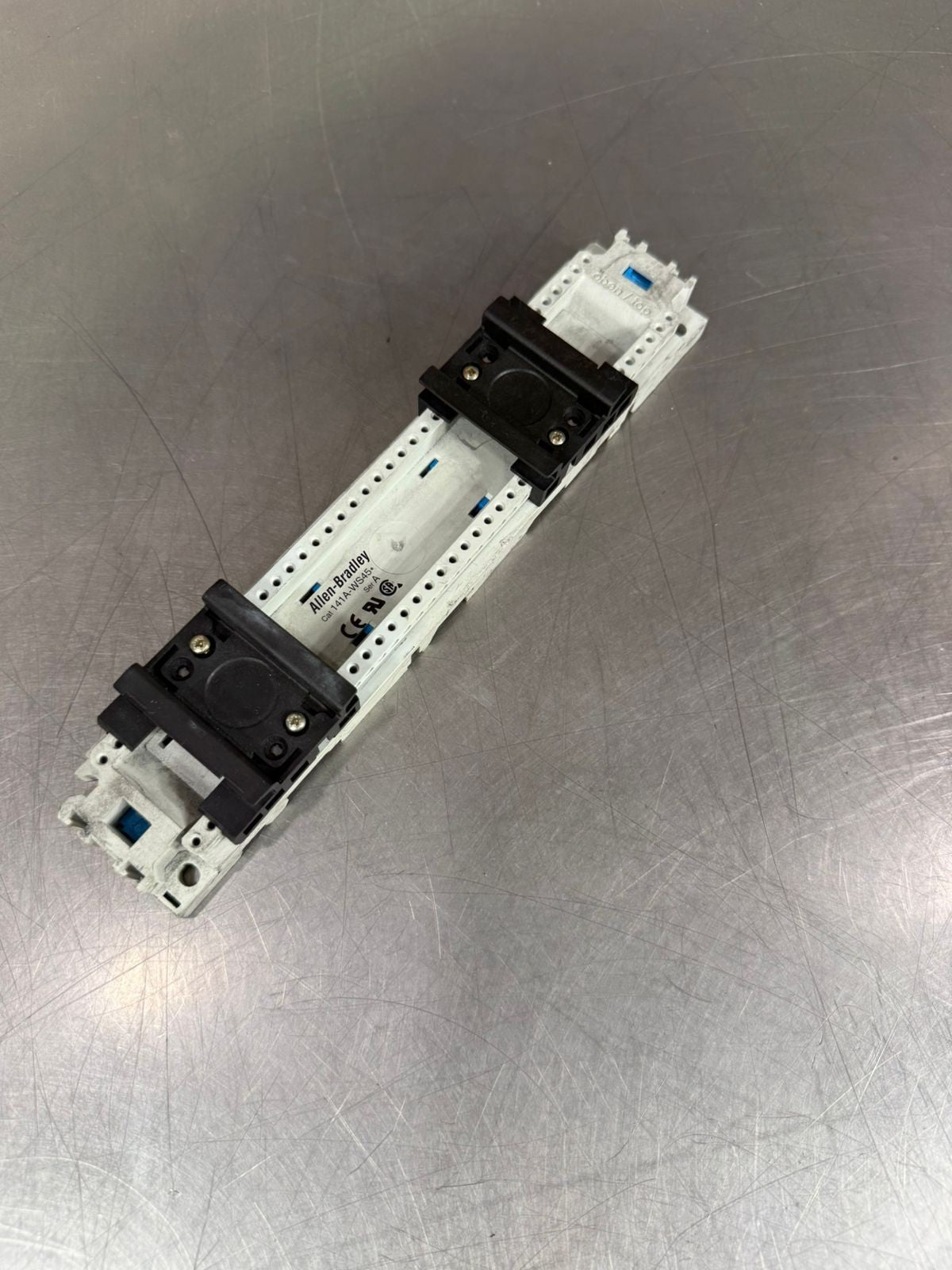 Allen Bradley 141A-WS45 /A Mounting Rail 141A-WS45*                (9.3.2)