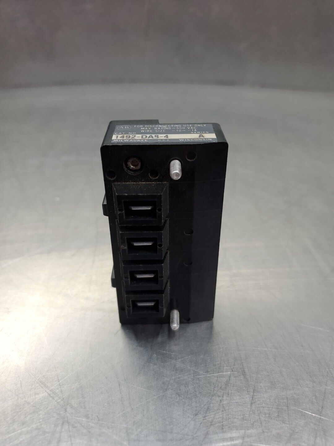 Allen-Bradley 1492-DA8-4 Ser A Terminal Block, 600V.                       4C-28