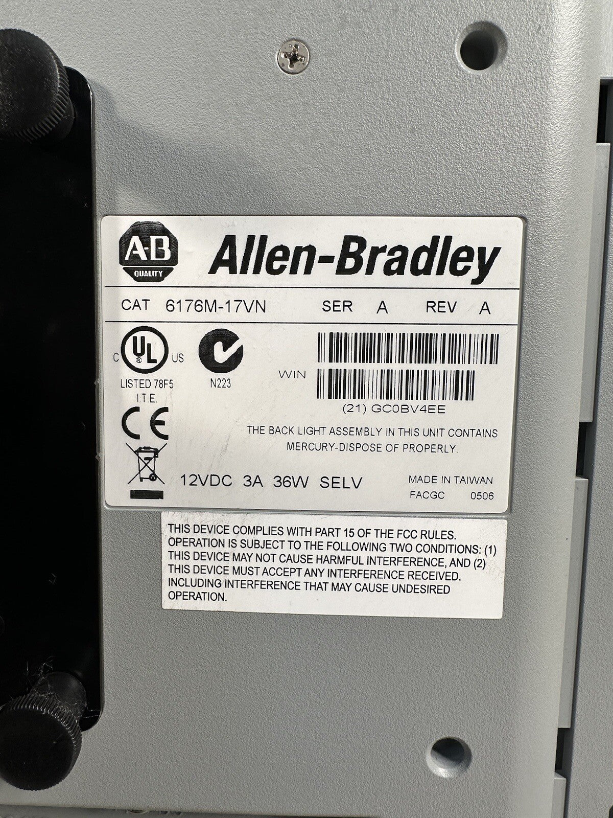 Allen-Bradley Painel Monitor 6176M-17VN  With Base Ergotron (BIN-2.4.5)
