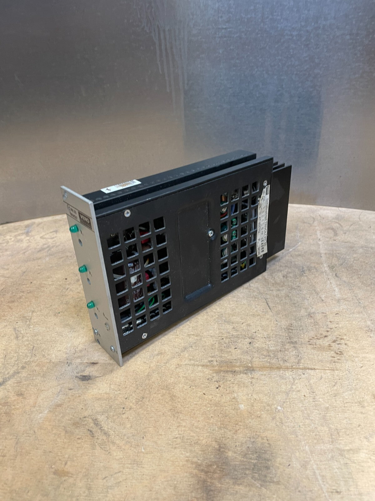 Vero 116-18845 Bicc Electroni. 47-400 Hz 90 W Pk 55 Trivolt Power Supply(BIN444)