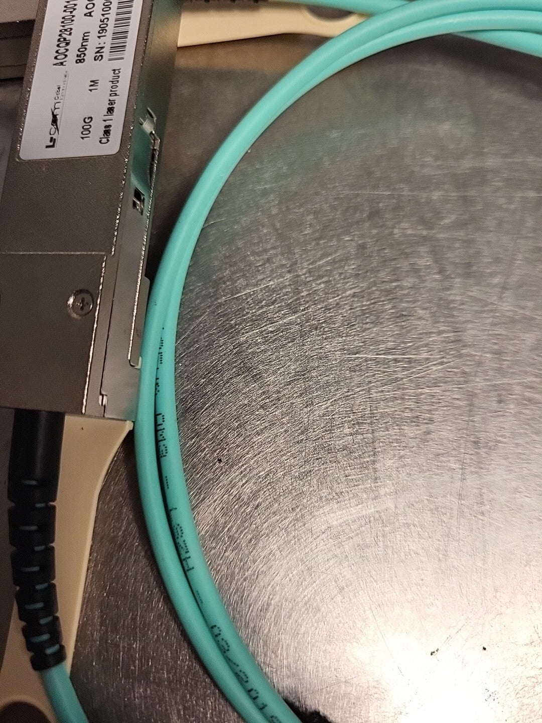 Active Optical Cable QSFP28 100Gbps, 1M Arista Compat/AOCQP28100-001-AR (BIN461)