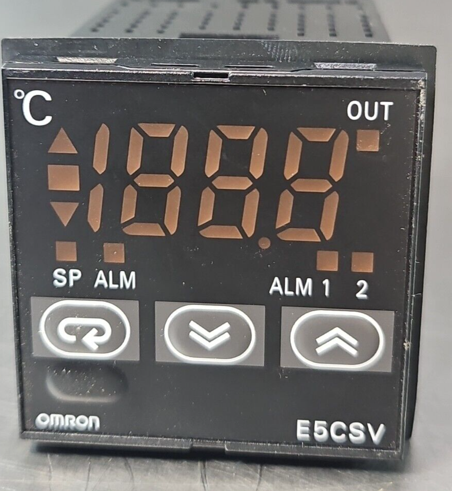 OMRON E5CSV-R2T Temperature Controller                                  (BIN413)