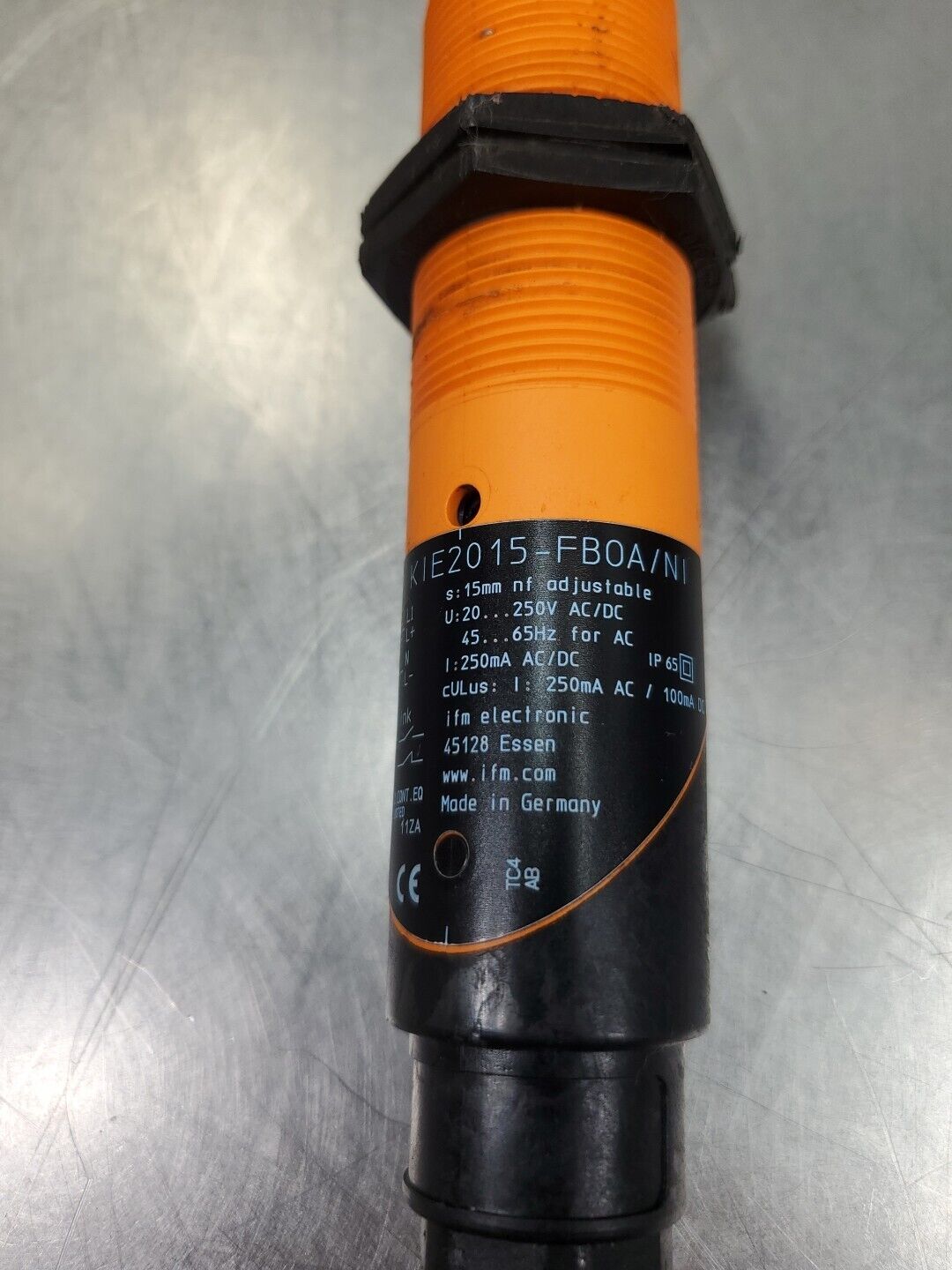 IFM Efector KIE2015-FBOA/NI  Capacitive Sensor.                            5D-24