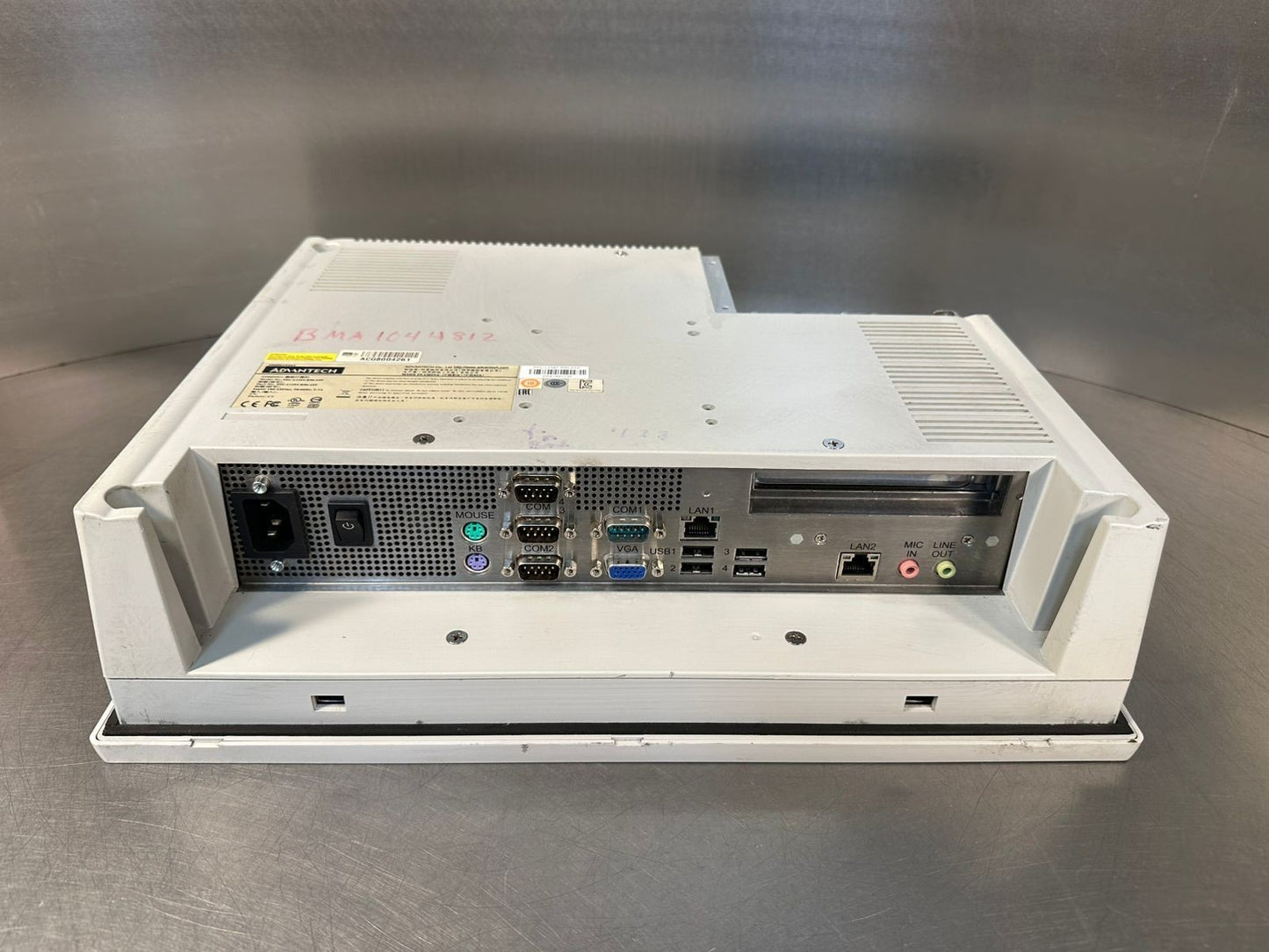 Advantech PPC-L158T-R90-AXE 100-240Vac- 50/60Hz 2-1A               (9.5.1)